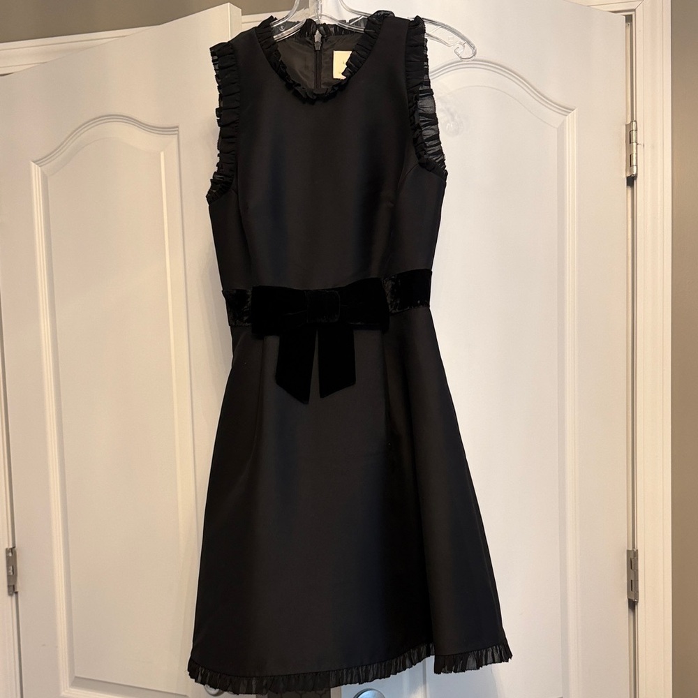 Kate Spade Elegant Black Sleeveless Dress with Velvet Accents brand new size 0